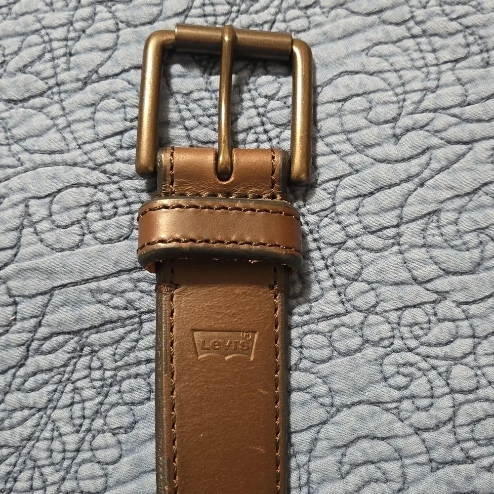 Levi's Men's Brown Leather Belt Size 40